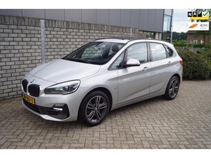 BMW 2-serie Active Tourer 220i High Executive Launch