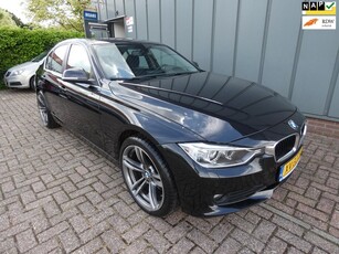 BMW 3-serie 318d High Executive