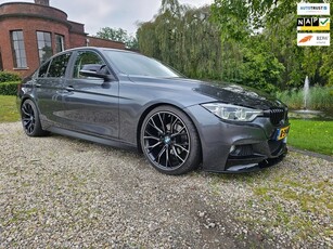 BMW 3-serie 320i High Executive LEDER / 19inch M-SPORT M3