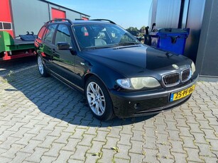 BMW 3-serie Touring 320i Lifestyle Edition??€1499??Barst in