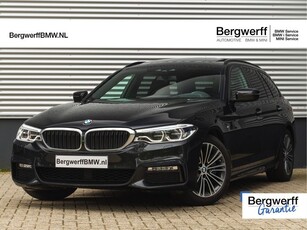 BMW 5 Serie Touring 530i xDrive M-Sport - Pano - Trekhaak -