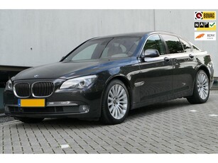 BMW 7-serie 750i Executive V8 408pk Navi HUD Youngtimer