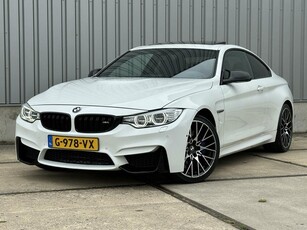 BMW M4 Coupé Schuifdak - HUD - 432PK - 360° Camera -