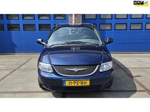 Chrysler Voyager 2.4i SE *airco*