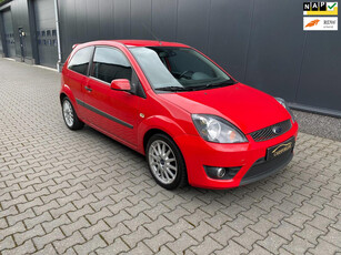 Ford Fiesta 1.6-16V Rally Edition S Red 1.6 100PK Nieuwe APK