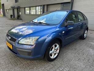 Ford Focus 1.6-16V Ambiente 5-deurs