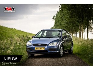 Ford Focus 1.6-16V Ambiente VERKOCHT !