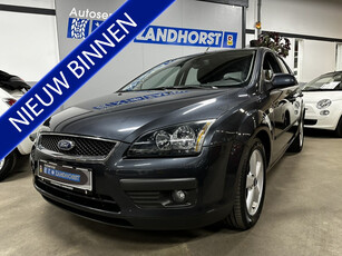 Ford Focus 1.6-16V Futura