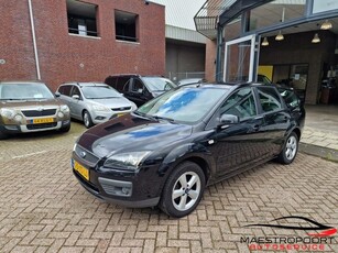 Ford Focus Wagon 1.6-16V Futura