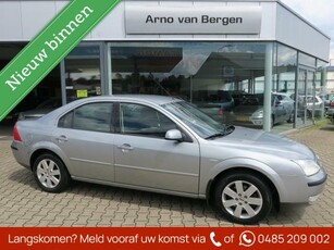 Ford Mondeo 2.0-16V First Edition, clima, cruisecontrol