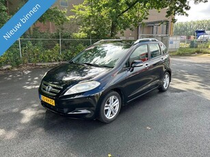 Honda FR-V 2.0i Comfort NETTE AUTO RIJD EN SCHAKELT GOED