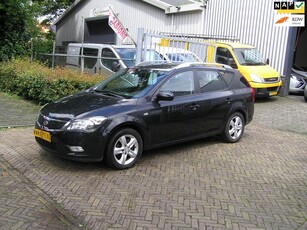 Kia Cee'd 1.4 CVVT X-ecutive nap airco navi 1e eigenaar