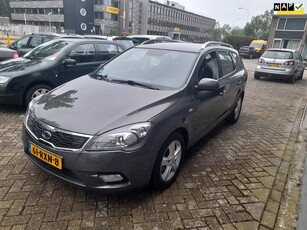 Kia Cee'd Sporty Wagon 1.4 CVVT Navigator Plus Pack Euro5