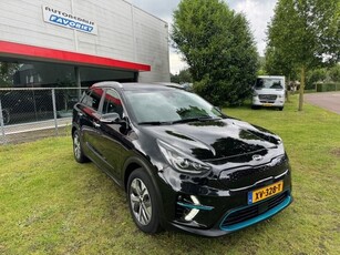 Kia e-Niro EXECITIVELINE 64KWH/LEER/NAV/XEN/ACARPLAY/FABRIEKSGARANTIE