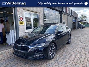 Škoda Octavia Combi 1.4 TSI iV PHEV Style / AUTOMAAT/ PANO/