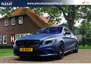 Mercedes-Benz CLA-klasse 180 Prestige Aut. | UNIEK | MAT BLAUW | Camera | Sportuitlaat met Klep | Navigatie | Sportstoelen | NAP