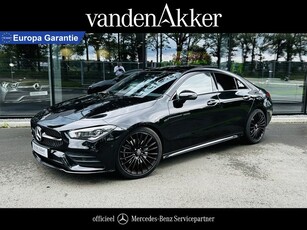 Mercedes-Benz CLA-Klasse 200 AMG // Panorama dak // 19