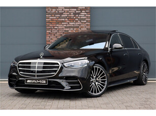 Mercedes-Benz S-Klasse 580 e 4-MATIC Lang AMG Line Aut9, Luchtvering, Achterasbesturing, Distronic+, Chauffeurspakket, Panoramadak, Surround Camera, HUD, Burmester, Zonweringspakket, MBUX Tablet, Stoelventilatie Achter, Etc.