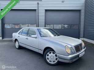 Mercedes E-klasse 320 Classic / Youngtimer / Automaat /