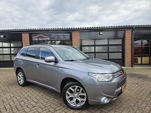 Mitsubishi Outlander 2.0 PHEV Executive Edition (bj 2014)