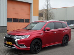 MITSUBISHI OUTLANDER 2.4 PHEV Instyle