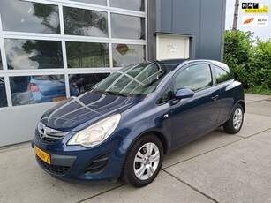 Opel Corsa 1.2-16V Edition airco