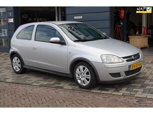 Opel Corsa 1.2-16V Silverline incl service beurt en nieuwe