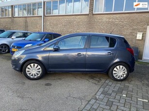 Opel CORSA 1.4-16V Cosmo