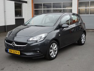 Opel Corsa 1.4 Favourite Airco, cruise controle, navigatie