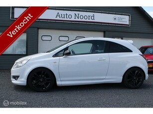 Opel Corsa Diamond Black & White 2 tone Limited edition