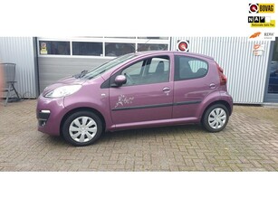 Peugeot 107 1.0 Active 5 deurs Airco cv afstand.bed.