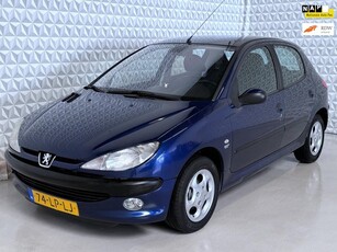 Peugeot 206 1.4 Gentry Premium Airco Ecc Alcantara/Leder