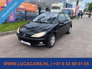 Peugeot 206 1.4 Gentry Premium NIEUWE APK! AIRCO!