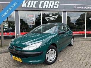 Peugeot 206 1.4 XT NIEUWE APK