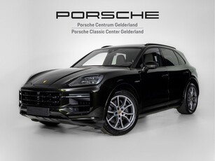 Porsche Cayenne E-Hybrid (bj 2024, automaat)