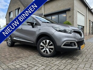 Renault Captur 0.9 TCe Limited Navigatie / Parkeersensors /