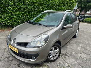 Renault Clio Estate MET AIRCO & JAAR APK!