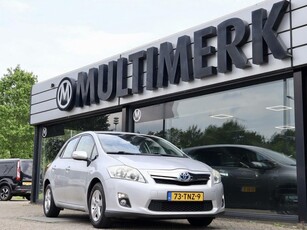 Toyota Auris 1.8 Full Hybrid Business