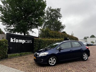 Toyota Auris 1.8 Full Hybrid Full Options Leer