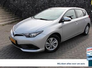 Toyota AURIS 1.8 Hybrid Business Navigatie afn trekhaak climate en cruise all season banden