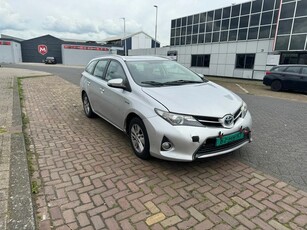 Toyota AURIS 1.8 HYBRID NAVI/CLIMA/CAMERA (bj 2014)