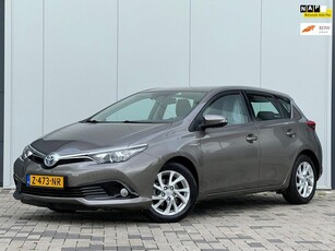 Toyota Auris 1.8 Hybrid Volcano Edition