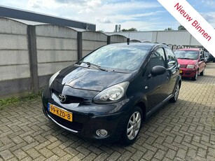 Toyota Aygo 1.0 12V 5-DRS 2010 AIRCO/ LM VELGEN/ NETTE AUTO!