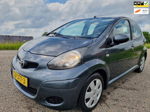 Toyota Aygo 1.0-12V Comfort/1 e eigenaar/jaar apk/airco/elektrische ramen/5 deurs/INRUIL mogelijk!!!