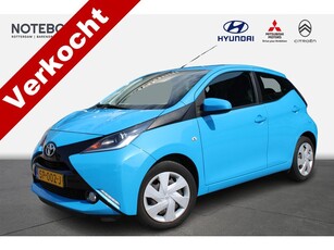 Toyota Aygo 1.0 VVT-i x-nav | Navigatie | Camera | NL auto