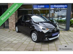 Toyota Aygo 1.0 VVT-i x-Play 37.865kmNAPAIRCOLED12MND