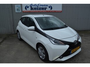 Toyota Aygo 1.0 VVT-i x-play Cruise audio achteruitrijcamara