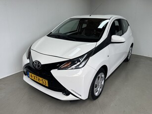 Toyota Aygo 1.0 VVT-i x-play NAP Navi incl BTW (bj 2014)