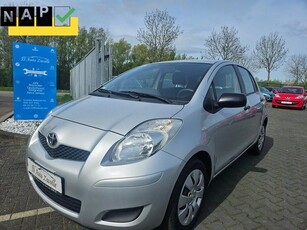 Toyota Yaris 1.0 VVTi Cool Limited (bj 2010)