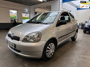 Toyota Yaris 1.3-16V VVT-i Luna